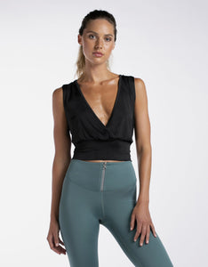 HEROINE TOP V CROP - BLACK